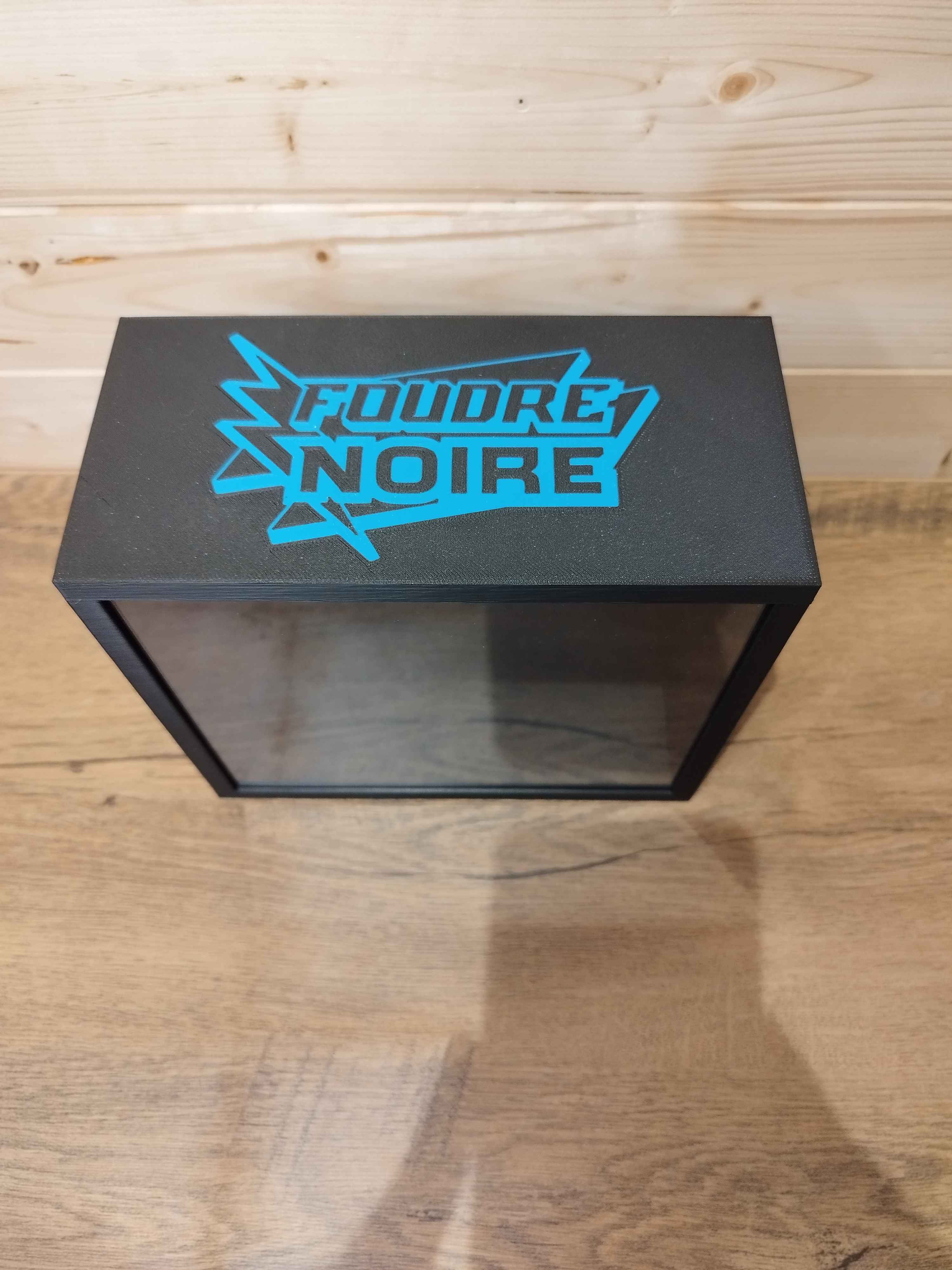 Protection Acrylique – ETB Foudre Noire