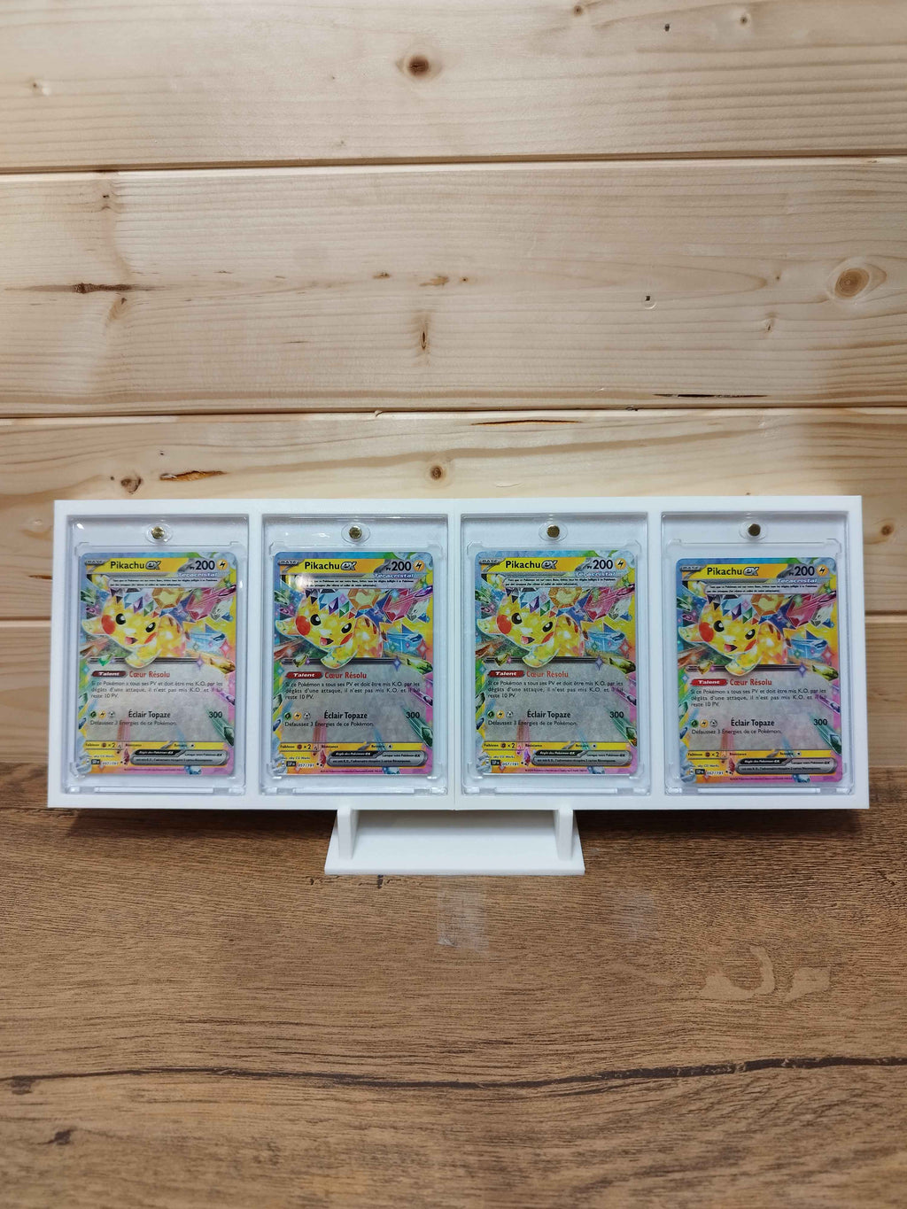 Présentoir pour 4 Cartes Pokémon + Boîtiers Magnétiques